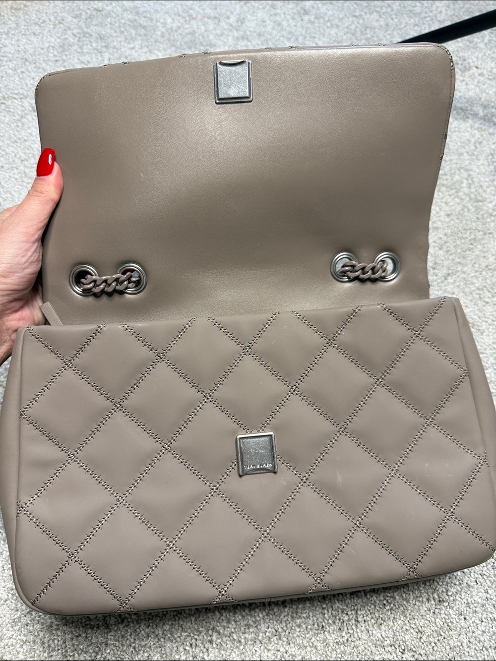 Tory Burch Quilted Leather Shoulder Bag in Taupe Gray - Picture 5 of 6